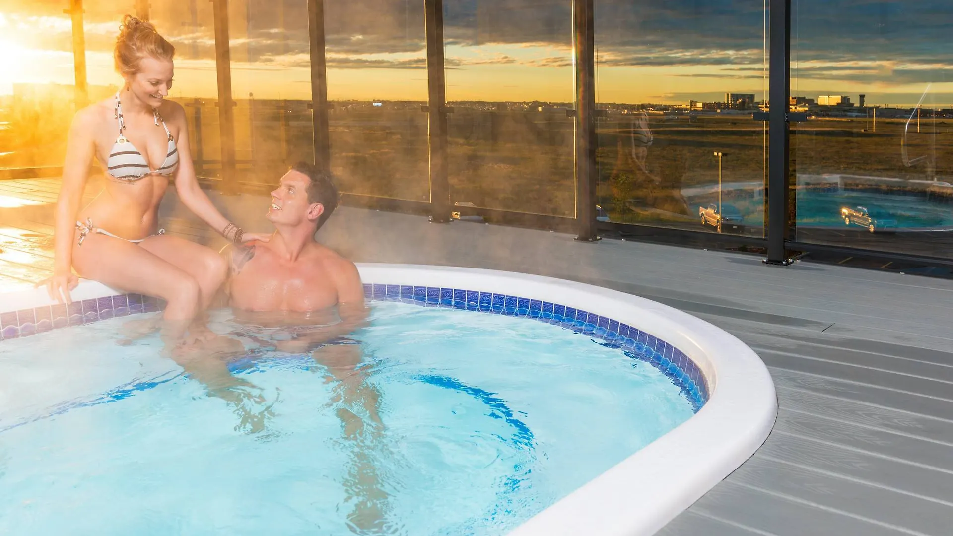 Applause Hotel Calgary Airport By Clique