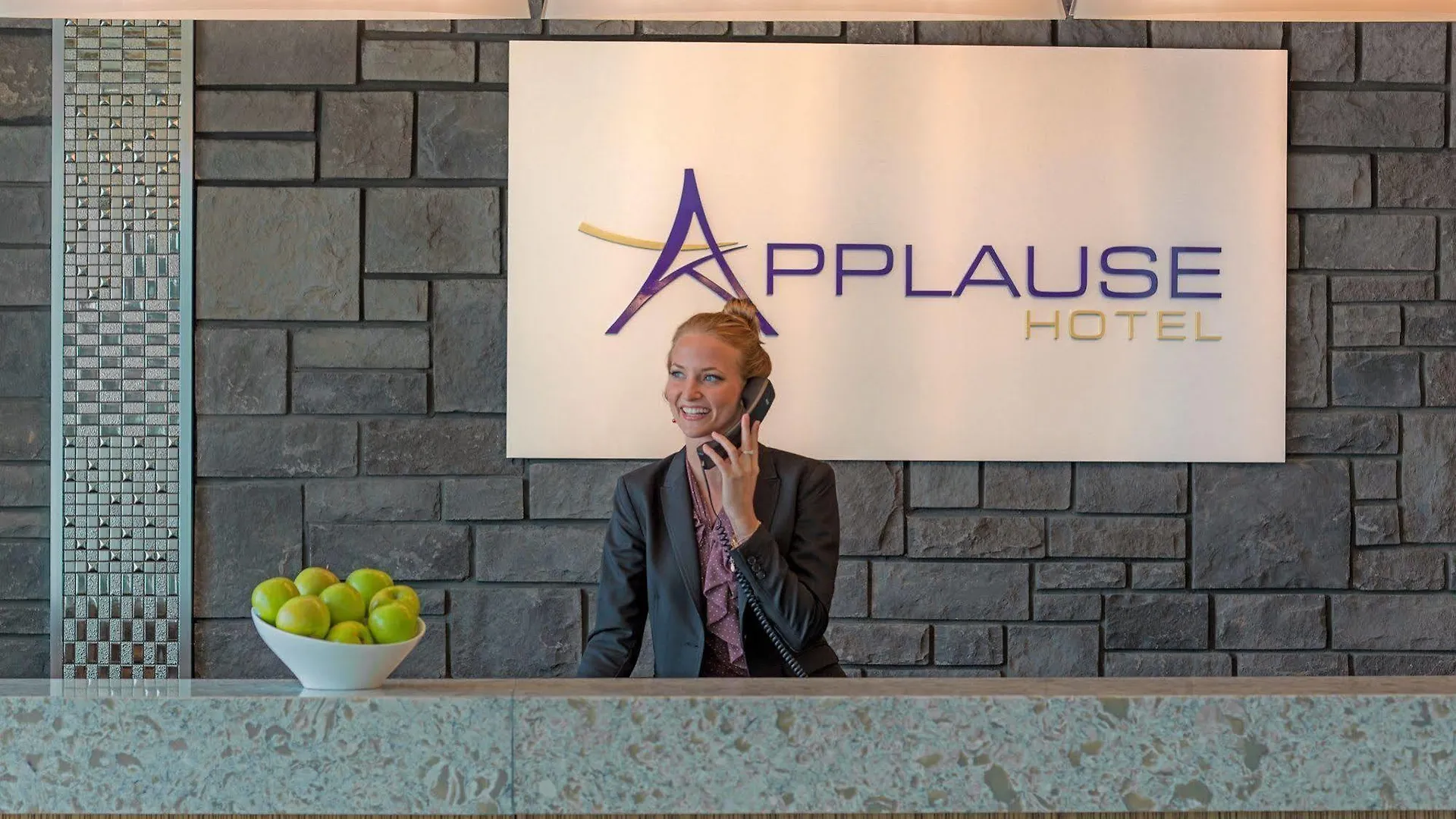 Applause Hotel Calgary Airport By Clique 4*,  Canada
