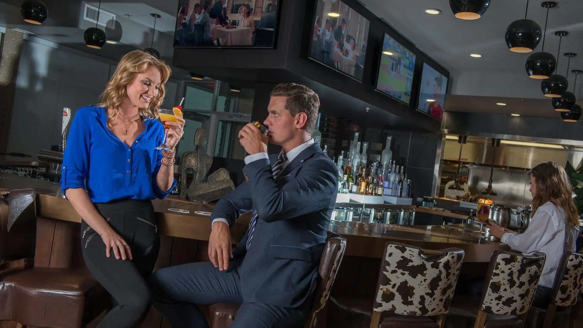 Applause Hotel Calgary Airport By Clique