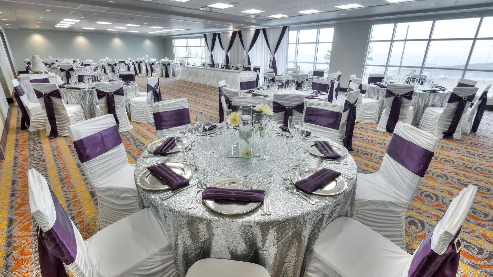Applause Hotel Calgary Airport By Clique